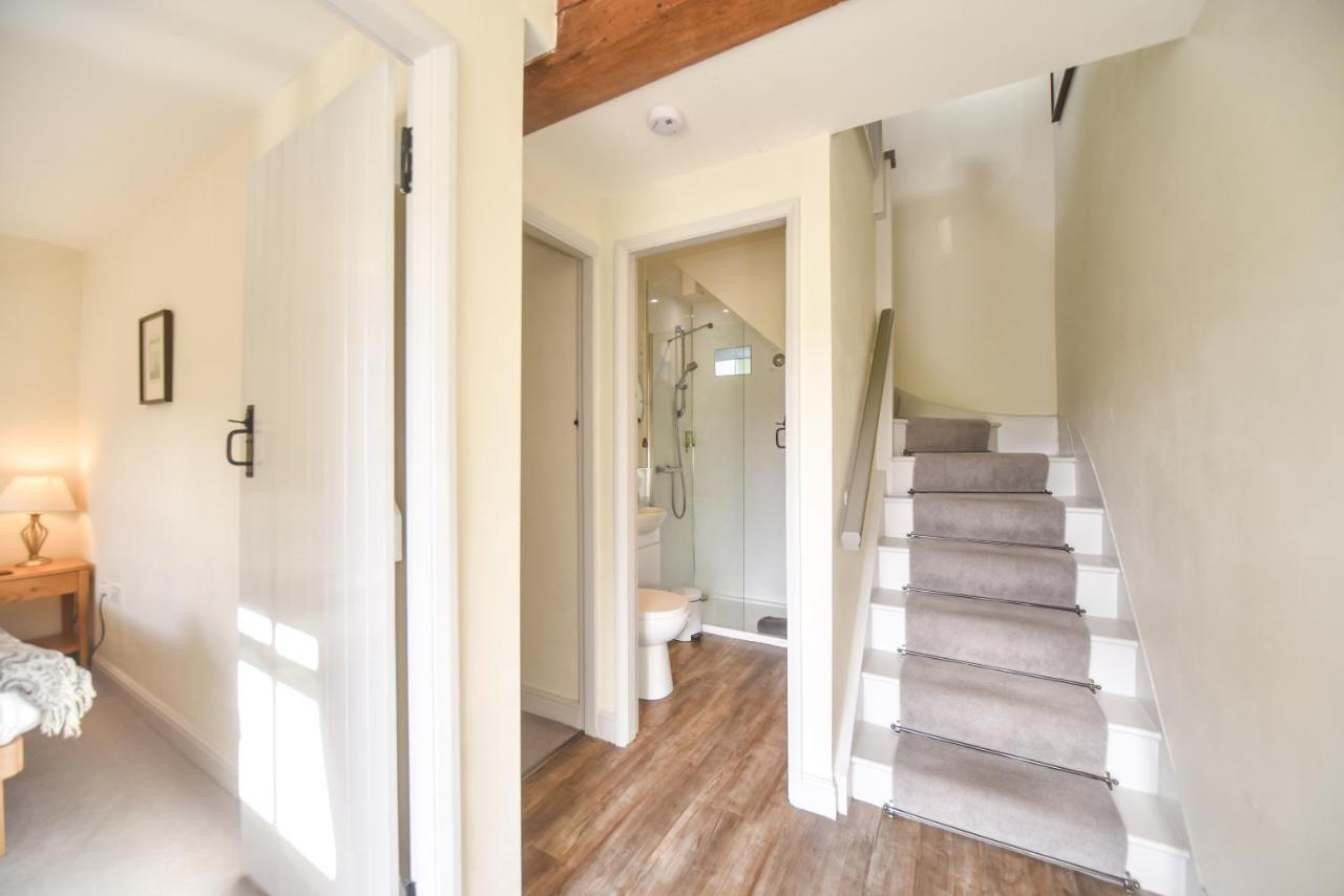 Church Farm Holiday Cottages - Pinster Cottage Ashbourne  Esterno foto