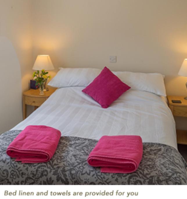 Church Farm Holiday Cottages - Pinster Cottage Ashbourne  Esterno foto